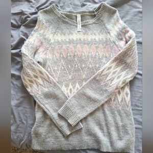 Aeropostale Gray and Pink Geometric Sweater